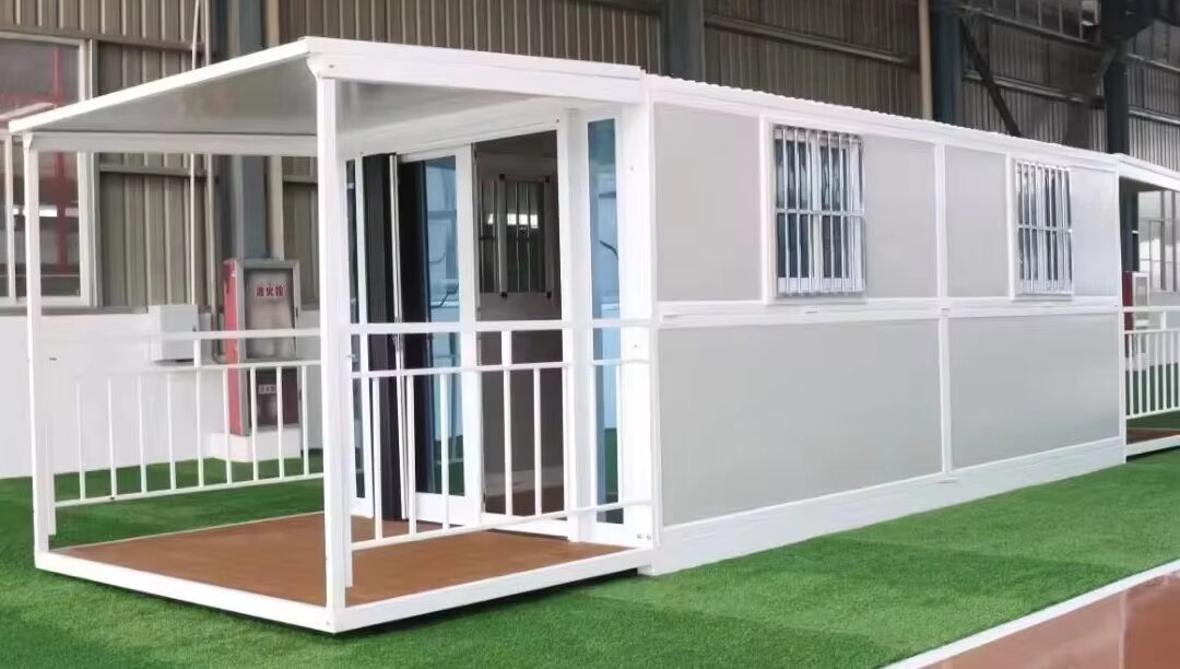 Folding container house transported to site